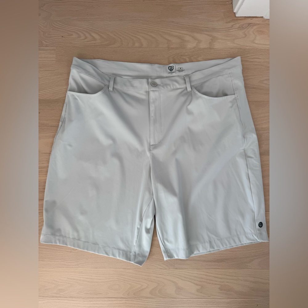 Graham Luxe Shorts Men's 42 White Wren Golf Performance Golfing Stretch